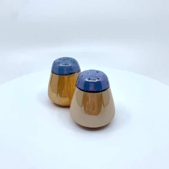 Vintage Lusterware Peach & Blue Ceramic Salt & Pepper Shakers * Made in Japan - Picture 12 of 12